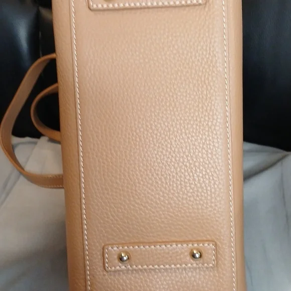 Dooney And Bourke Tan Leather Shoulder Bag - Picture 4 of 8